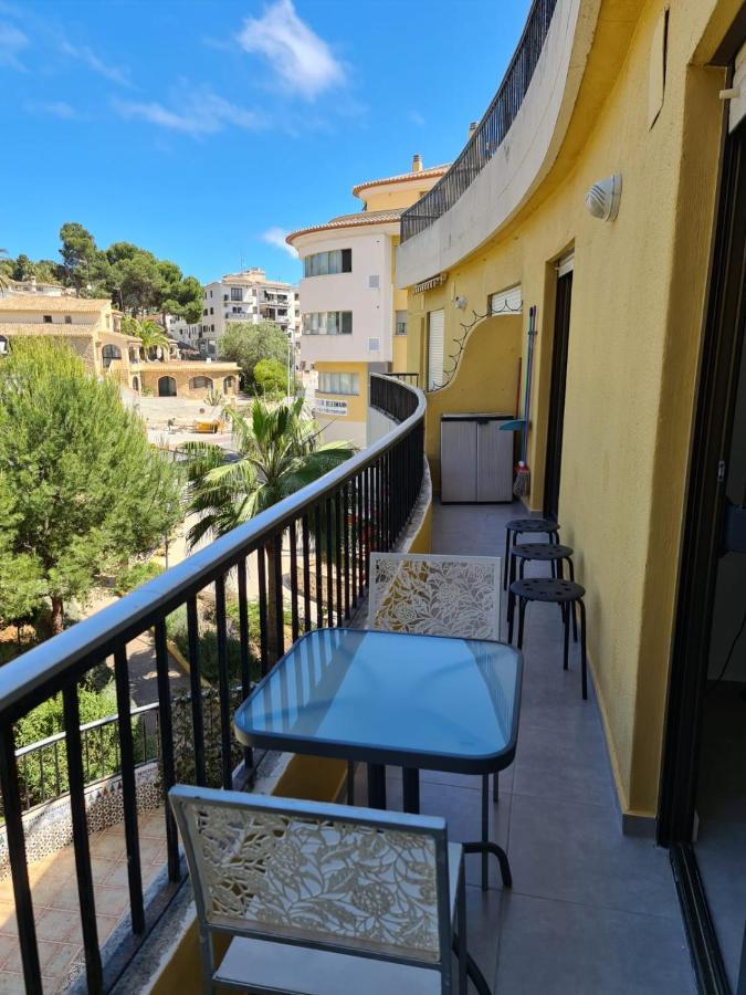 Apartamento Con Piscina A Unos Metros De La Playa Moraira Luaran gambar